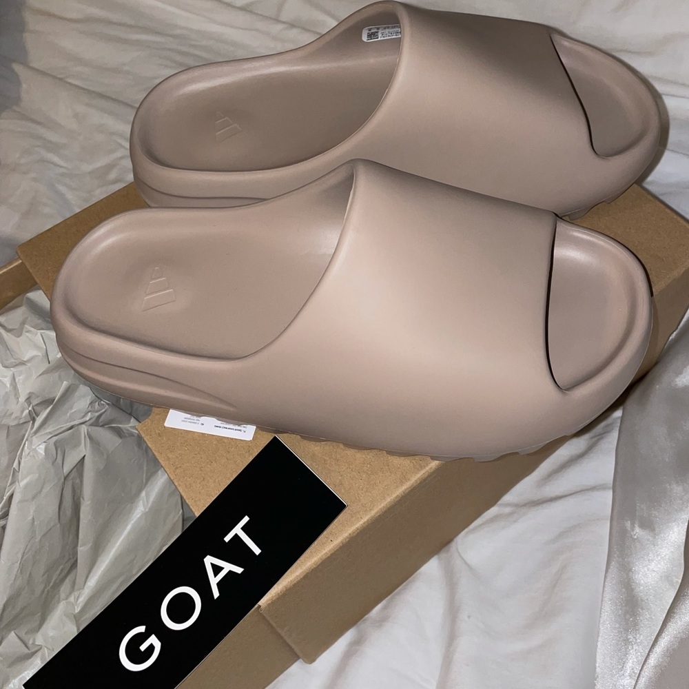 adidas yeezy slides